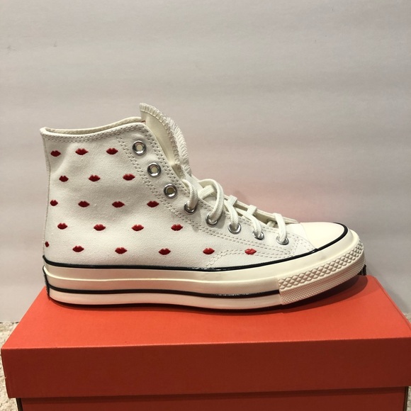 Converse hi top Crafted with love Valentines Day limited edition sneakers - Picture 5 of 14